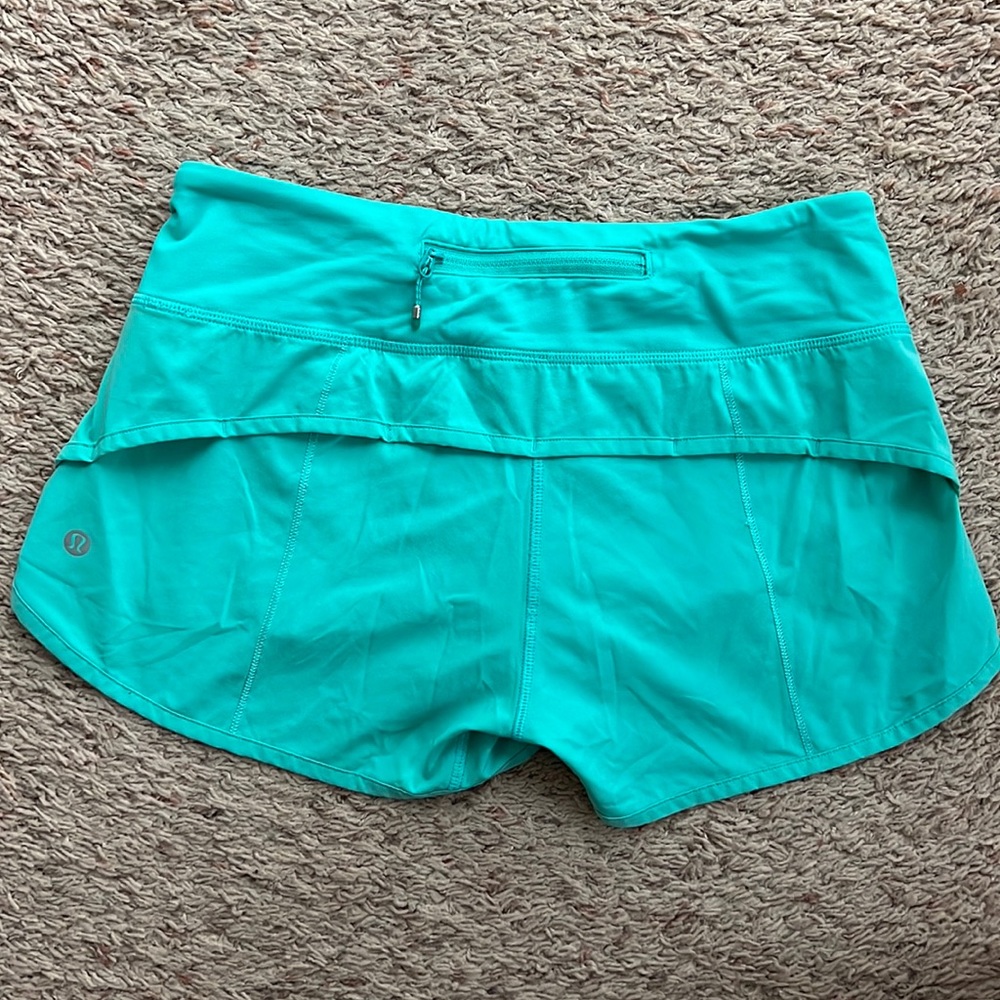 Size 4 Lululemon Speed Up Low-Rise Lined Short 2.5"